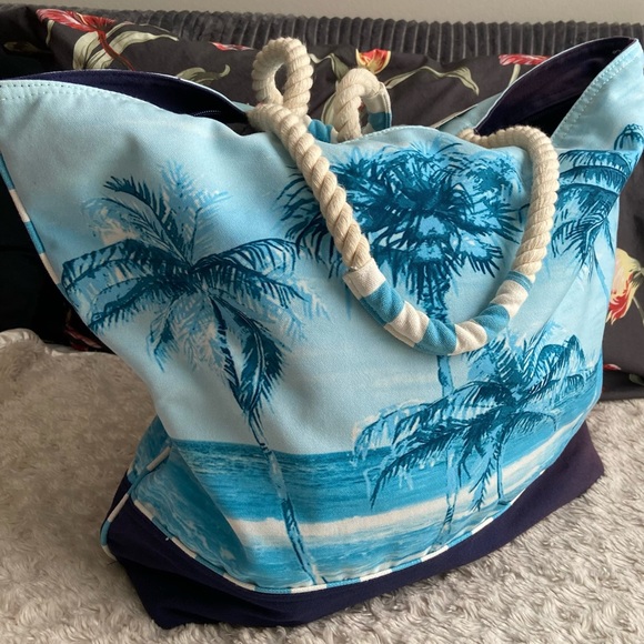 NEW Sun Bay Oversized Beach Bag Palm Trees and Detachable Pouch NWT - Picture 4 of 13